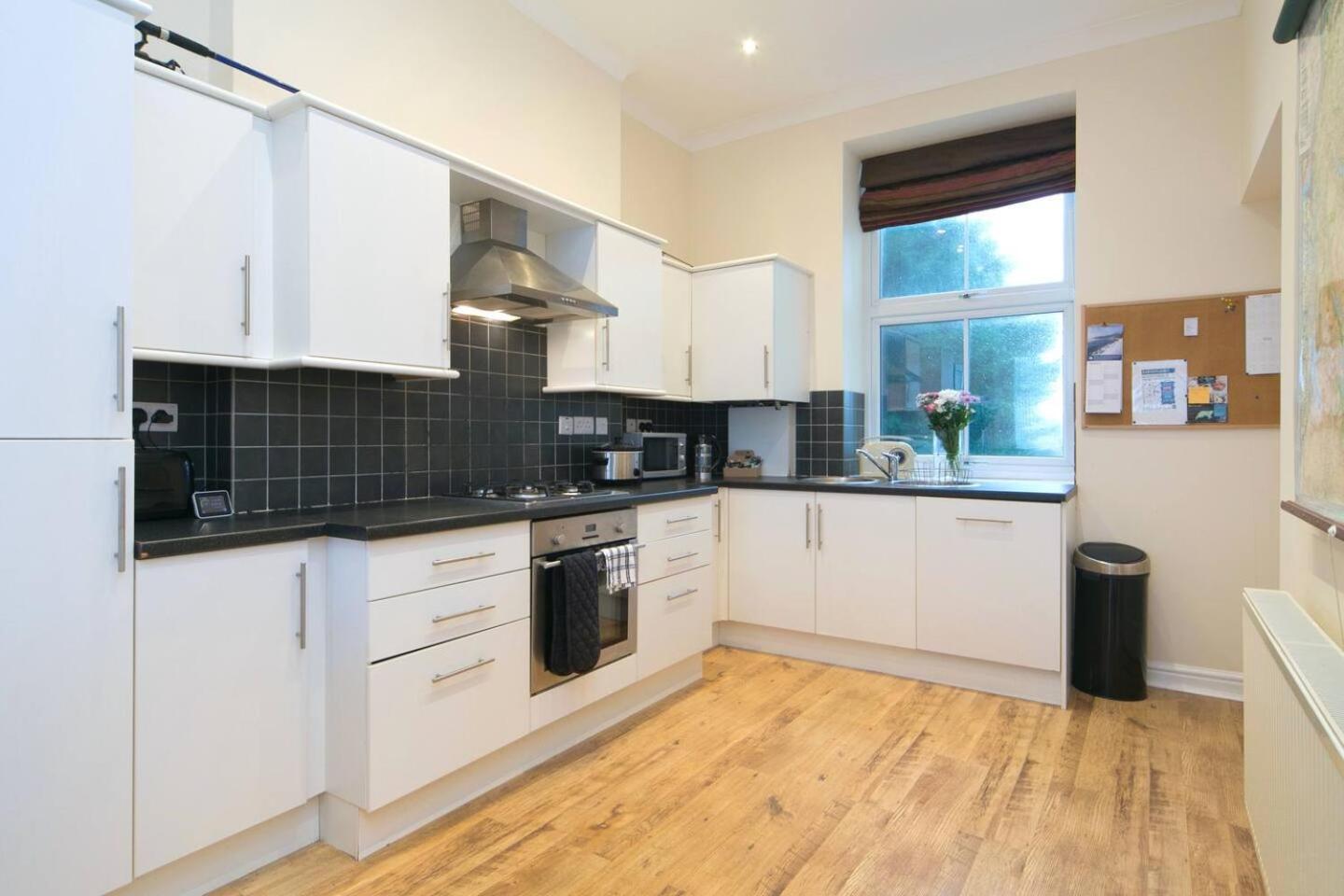 Pass The Keys Hafan Stylish 2 Bedroom Sea View Apartment プスヘリ エクステリア 写真