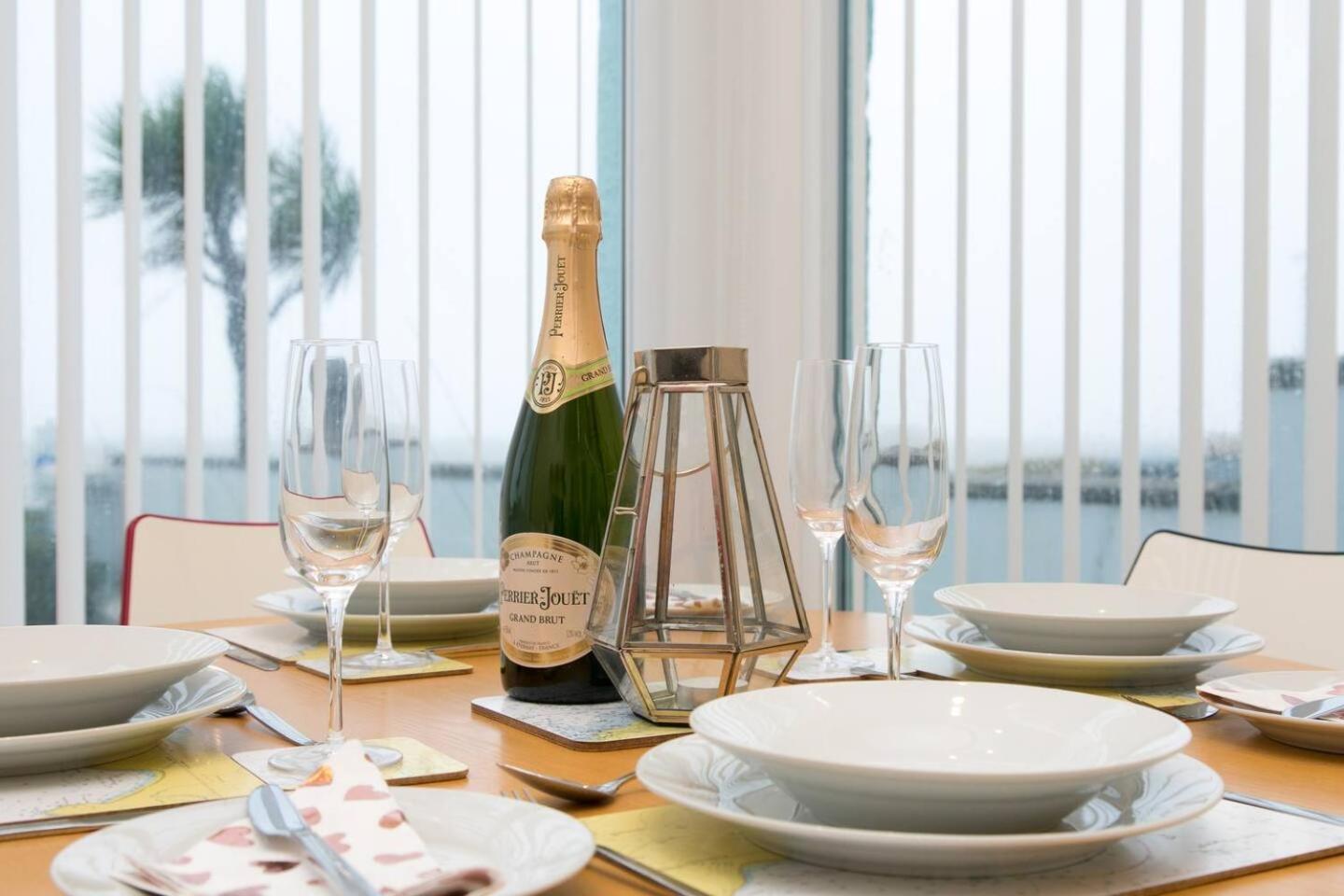 Pass The Keys Hafan Stylish 2 Bedroom Sea View Apartment プスヘリ エクステリア 写真