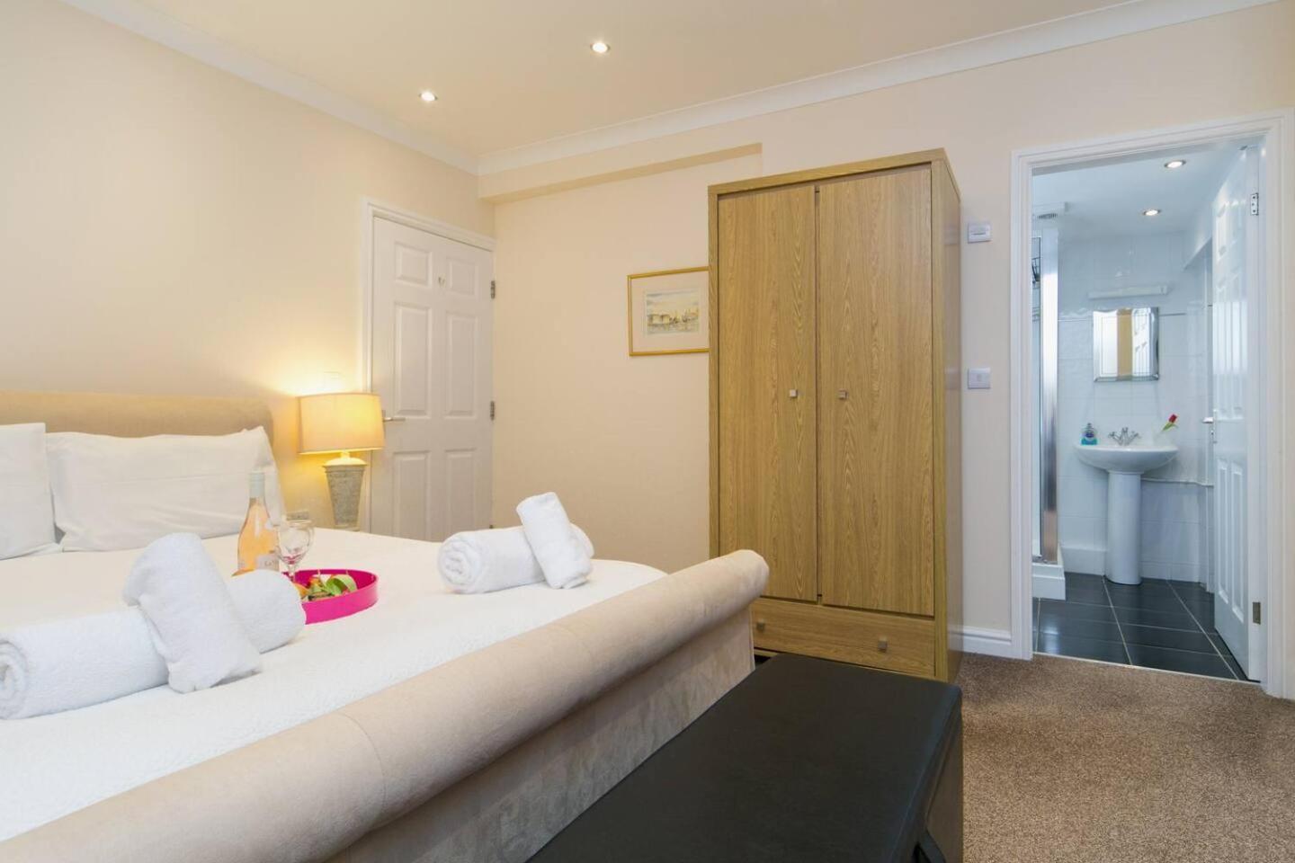 Pass The Keys Hafan Stylish 2 Bedroom Sea View Apartment プスヘリ エクステリア 写真